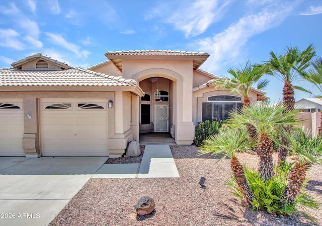Photo 3 of Single family home for sale at 10912 W Marco Polo Rd, Peoria, AZ 85373 | MLS# 7056473 | Listing updated on 2026-09-18