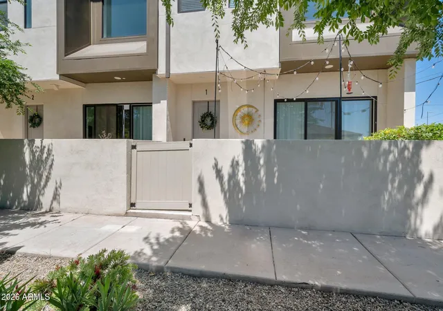 Photo 2 of Townhouse for sale at 4020 N 12th Street, Phoenix, AZ 85014 | MLS# 7057128 | Listing updated on 2026-09-16