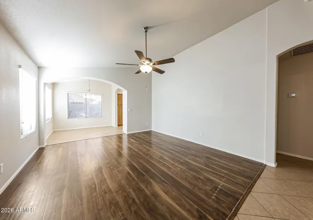 3rd image of 4015 W Rose Garden Ln, Glendale, AZ 85308 | MLS# 7051836