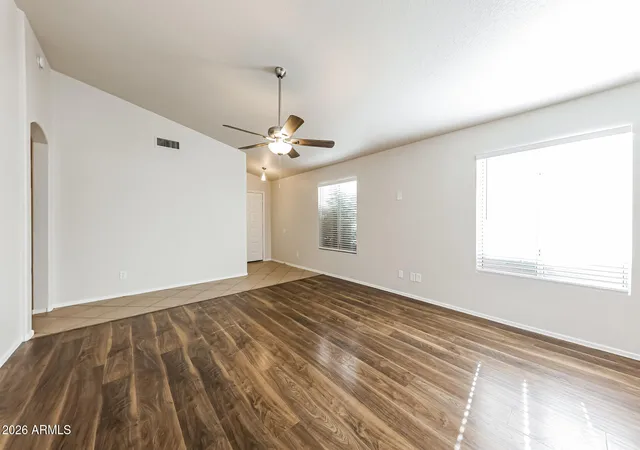 5th image of 4015 W Rose Garden Ln, Glendale, AZ 85308 | MLS# 7051836