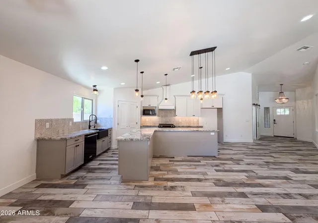 Photo 2 of Sale Pending at 8747 W Lone Cactus Dr, Peoria, AZ 85382 | MLS# 7050538 | Listing updated on 2026-09-17