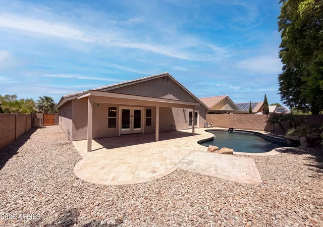 Photo 4 of Sale Pending at 8747 W Lone Cactus Dr, Peoria, AZ 85382 | MLS# 7050538 | Listing updated on 2026-09-17