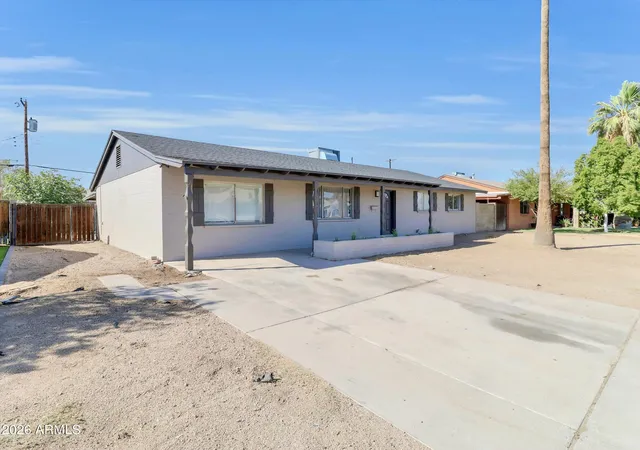 3rd image of 6014 W Avalon Dr, Phoenix, AZ 85033 | MLS# 7061361