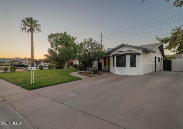 Single family home for sale at 1708 W Sunnyslope Ln, Phoenix, AZ 85021 | MLS# 7050792