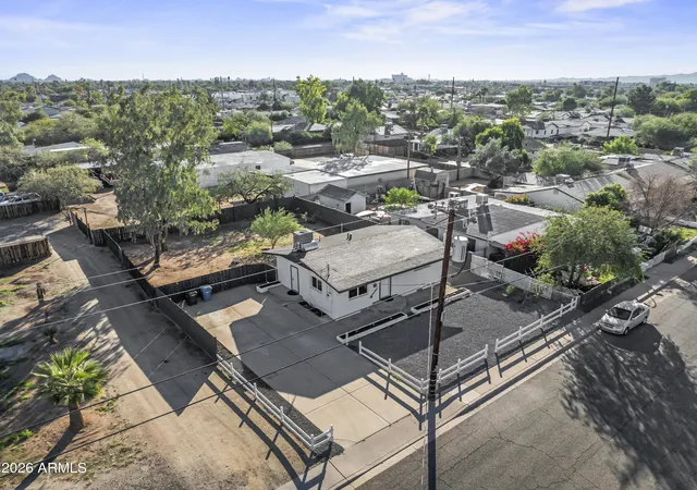 Photo 2 of Single family home for sale at 2621 N 14th Street, Phoenix, AZ 85006 | MLS# 7050705 | Listing updated on 2026-09-02