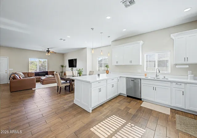 Photo 3 of Single family home for sale at 1526 E Marguerite Ave, Phoenix, AZ 85040 | MLS# 7051997 | Listing updated on 2026-09-04