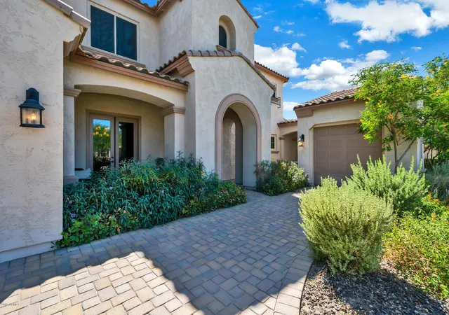 Photo 3 of Sale Pending at 2907 E Derringer Way, Gilbert, AZ 85297 | MLS# 7050731 | Listing updated on 2026-08-21