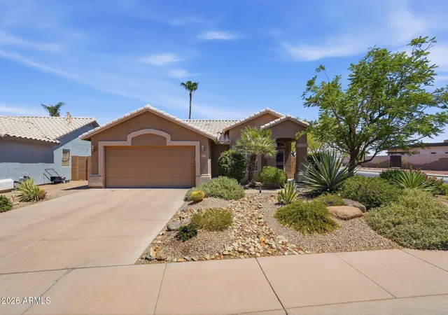 Homes for sale in Gilbert, AZ | 207 E Devon Dr, Gilbert, AZ 85296 | MLS# 7051732