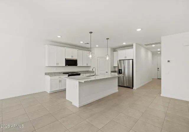 Photo 4 of Sale Pending at 2473 E Enantio Rd, San Tan Valley, AZ 85143 | MLS# 7050782 | Listing updated on 2026-09-21