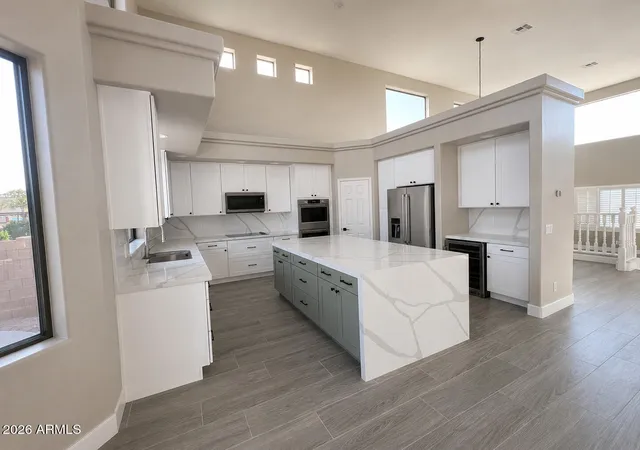 Photo 3 of Single family home for sale at 7521 W Southgate Ave, Phoenix, AZ 85043 | MLS# 7050822 | Listing updated on 2026-08-04