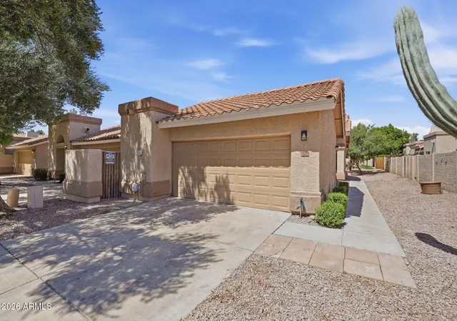 Photo 1 of Townhouse for sale at 6726 S Brittany Ln, Tempe, AZ 85283 | MLS# 7058411 | Listing updated on 2026-08-27