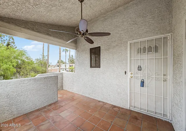 Listing Photo 4 - Condo for sale in building located at 850 S River Dr, Tempe, AZ 85281 - Unit #2071