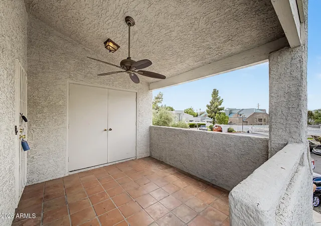 Listing Photo 5 - Condo for sale in building located at 850 S River Dr, Tempe, AZ 85281 - Unit #2071
