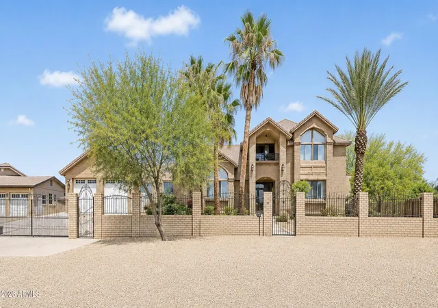 Single family home for sale at 25513 N 15th Avenue, Phoenix, AZ 85085 | MLS# 7050841