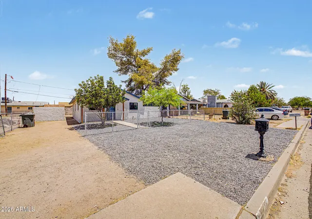 Photo 3 of Single family home for sale at 1116 E 3rd Street, Casa Grande, AZ 85122 | MLS# 7051075 | Listing updated on 2026-09-07