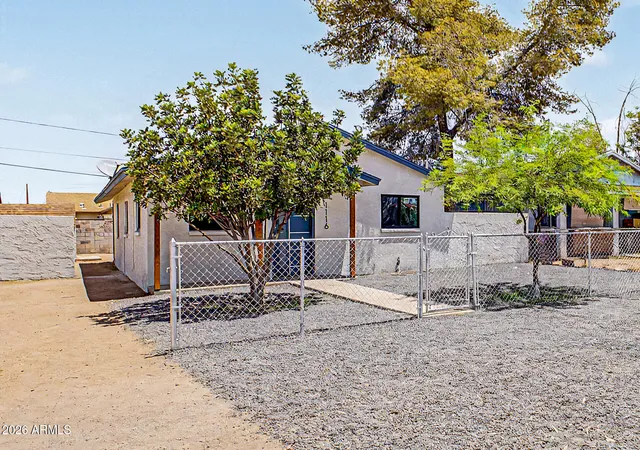 Photo 3 of Single family home for sale at 1116 E 3rd Street, Casa Grande, AZ 85122 | MLS# 7051075 | Listing updated on 2026-09-07