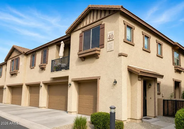 Townhouse for sale at 1419 N 81st Avenue, Phoenix, AZ 85043 | MLS# 7050918
