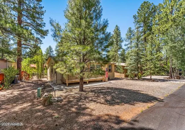 Photo 3 of Manufactured home for sale at 17135 S Poco Pl, Munds Park, AZ 86017 | MLS# 7051407 | Listing updated on 2026-09-18