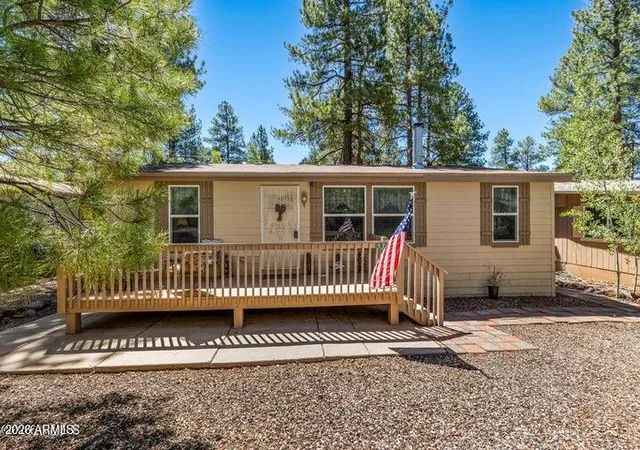 Photo 3 of Manufactured home for sale at 17135 S Poco Pl, Munds Park, AZ 86017 | MLS# 7051407 | Listing updated on 2026-09-18