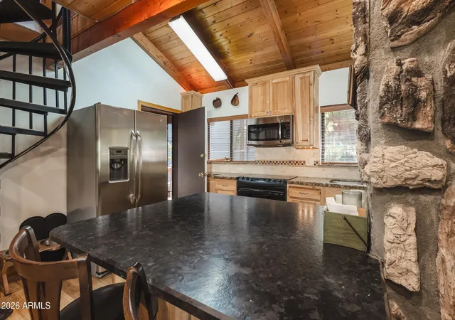 Photo 4 of Single family home for sale at 1415 E Bobcat Dr, Munds Park, AZ 86017 | MLS# 7051043 | Listing updated on 2026-09-12