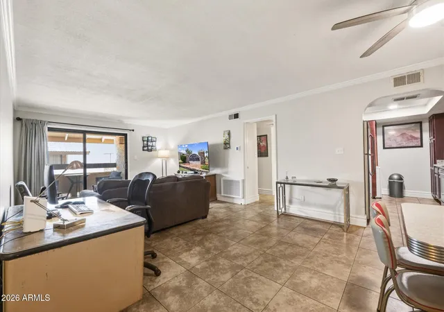 3rd image of 3825 E Camelback Rd #214, Phoenix, AZ 85018 | MLS# 7051490