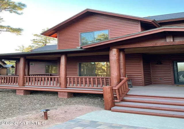 Photo 3 of Single family home for sale at 400 N Lantana Ln, Show Low, AZ 85901 | MLS# 7051126 | Listing updated on 2026-09-06