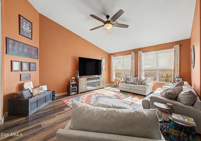 Homes for sale in Gilbert, AZ | 546 S Burk St, Gilbert, AZ 85296 | MLS# 7051316