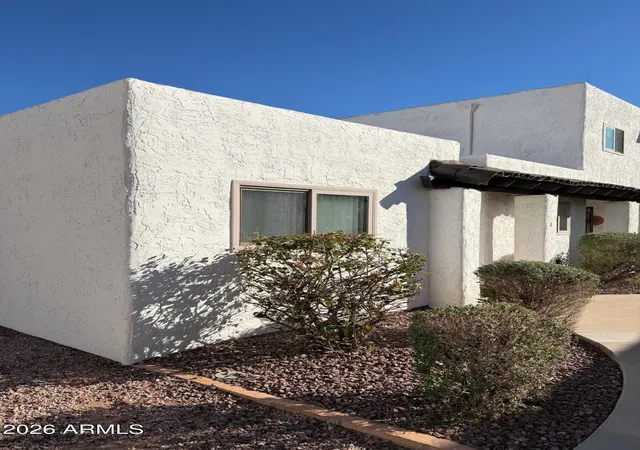Photo 3 of Townhouse for sale at 2400 N 71st Street #E, Scottsdale, AZ 85257 | MLS# 7052808 | Listing updated on 2026-09-11