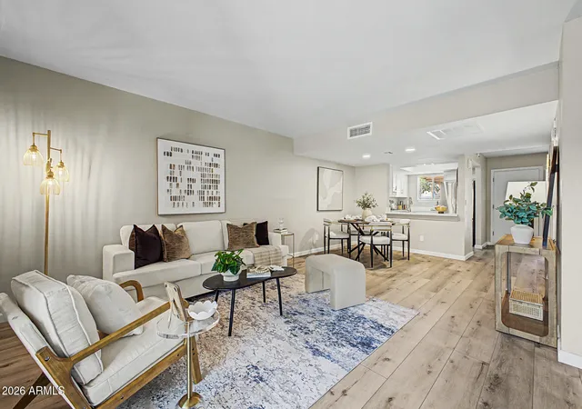 Townhouse for sale at 1601 W Sunnyside Dr #166, Phoenix, AZ 85029 | MLS# 7051661