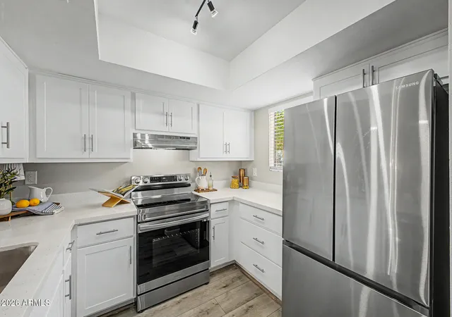 Photo 4 of Townhouse for sale at 1601 W Sunnyside Dr #166, Phoenix, AZ 85029 | MLS# 7051661 | Listing updated on 2026-09-01