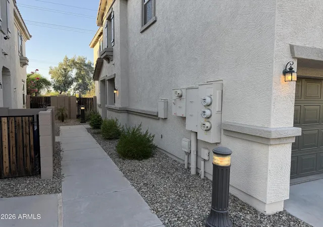 Photo 3 of Sale Pending at 3060 E Dunbar Dr, Phoenix, AZ 85042 | MLS# 7051745 | Listing updated on 2026-08-13