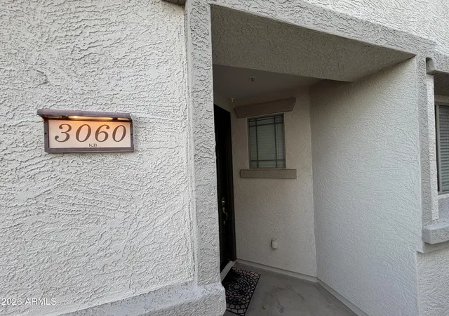 Photo 4 of Sale Pending at 3060 E Dunbar Dr, Phoenix, AZ 85042 | MLS# 7051745 | Listing updated on 2026-08-13