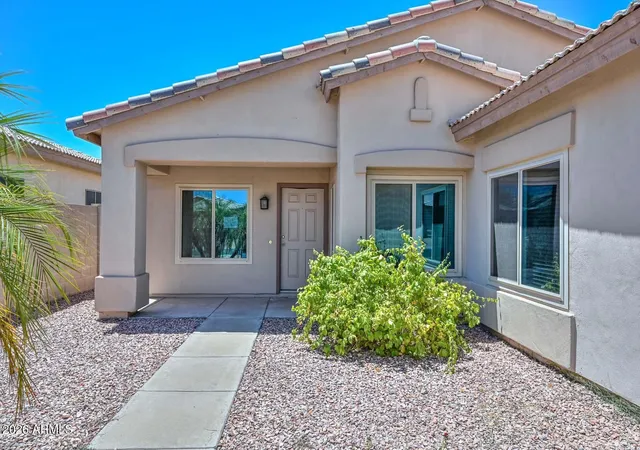 Photo 2 of Sale Pending at 6615 W El Cortez Pl, Phoenix, AZ 85083 | MLS# 7051432 | Listing updated on 2026-08-31