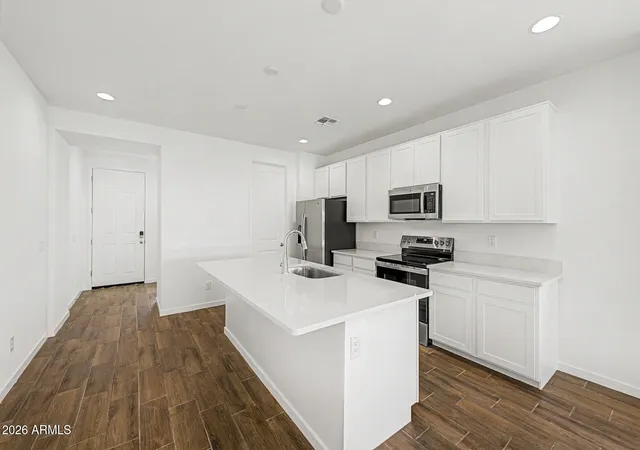 Photo 3 of Sale Pending at 18609 E Bianca Way, Gold Canyon, AZ 85118 | MLS# 7051282 | Listing updated on 2026-09-10