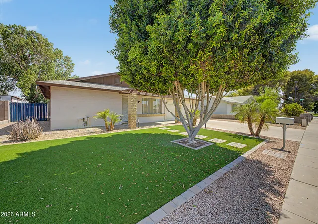 Homes for sale in Glendale, AZ | 6957 W San Juan Ave, Glendale, AZ 85303 | MLS# 7051341