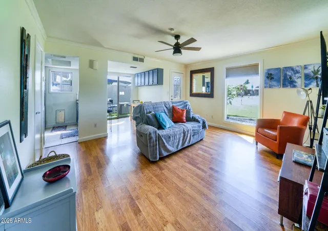 Photo 4 of Townhouse for sale at 253 E Beck Ln, Phoenix, AZ 85022 | MLS# 7055942 | Listing updated on 2026-08-12
