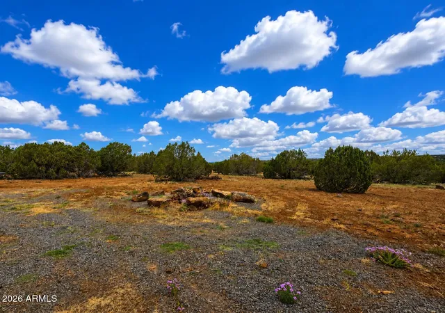 1st image of 0 Hawk Rd, Show Low, AZ 85901 | MLS# 7051814