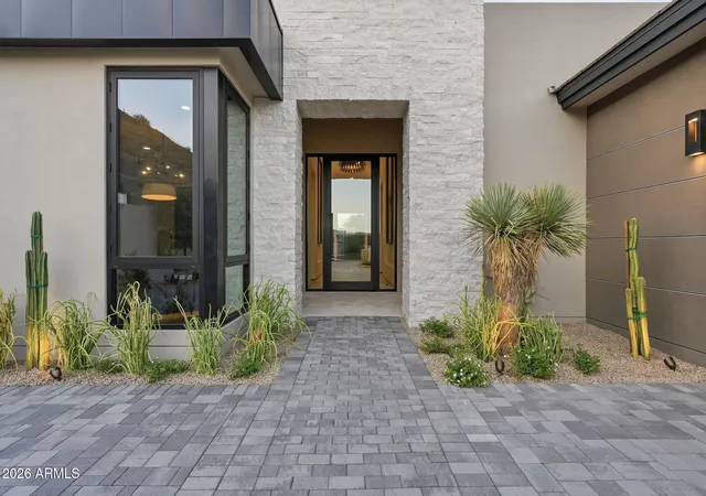 3rd image of 5141 N Ascent Dr, Scottsdale, AZ 85251 | MLS# 7052545