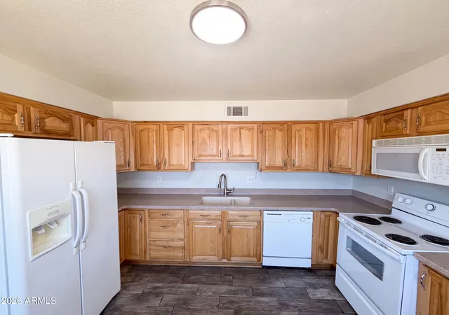 2nd image of 5908 W Calavar Rd, Glendale, AZ 85306 | MLS# 7051384