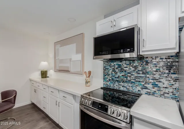 3rd image of 5525 E Thomas Rd, Phoenix, AZ 85018