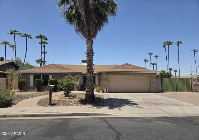 Photo 1 of Single family home for sale at 10650 N 49th Avenue, Glendale, AZ 85304 | MLS# 7051472 | Listing updated on 2026-08-11