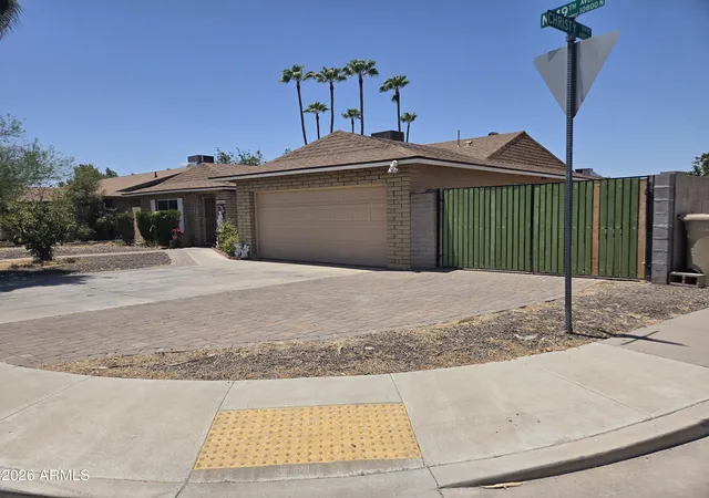 Photo 3 of Single family home for sale at 10650 N 49th Avenue, Glendale, AZ 85304 | MLS# 7051472 | Listing updated on 2026-08-11