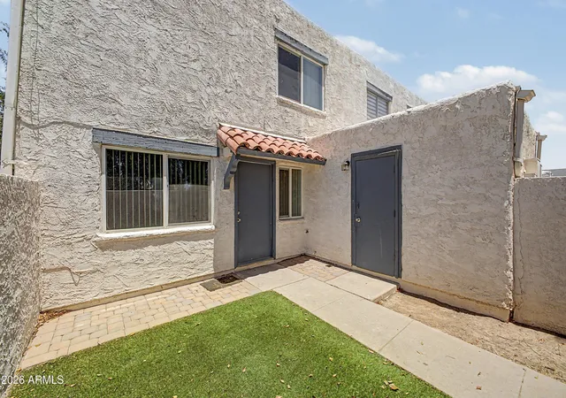 Photo 2 of Townhouse for sale at 5204 N 42nd Drive, Phoenix, AZ 85019 | MLS# 7051972 | Listing updated on 2026-07-29
