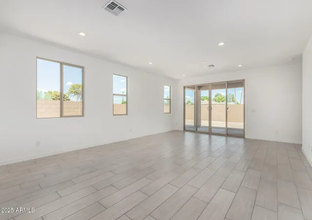 Photo 4 of Single family home for sale at 8331 N 53rd Drive, Glendale, AZ 85302 | MLS# 7051465 | Listing updated on 2026-10-23