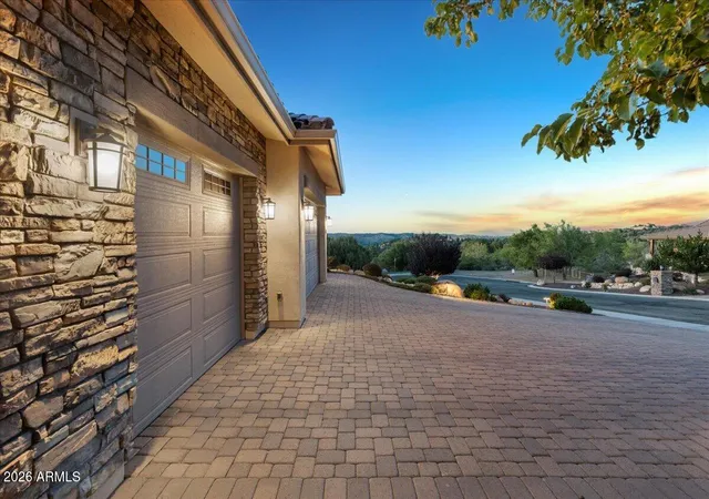 Photo 4 of Sale Pending at 894 Cyn Breeze Ct, Prescott, AZ 86303 | MLS# 7052161 | Listing updated on 2026-09-13