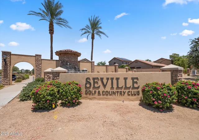 Photo 1 of Sale Pending at 6229 S Moccasin Trl, Gilbert, AZ 85298 | MLS# 7054246 | Listing updated on 2026-09-23
