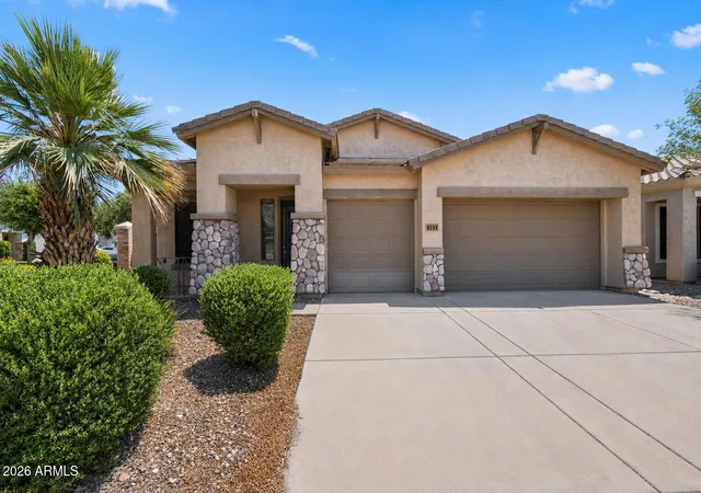 Photo 2 of Sale Pending at 6229 S Moccasin Trl, Gilbert, AZ 85298 | MLS# 7054246 | Listing updated on 2026-09-23