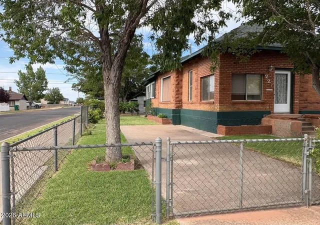 3rd image of 222 W Fourth St, Winslow, AZ 86047 | MLS# 7052297