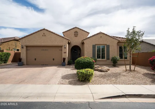 Photo 1 of Single family home for sale at 5913 E Bramble Berry Ln, Cave Creek, AZ 85331 | MLS# 7053797 | Listing updated on 2026-09-14