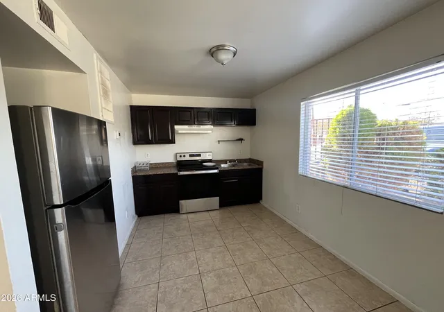 Photo 2 of Townhouse for sale at 1321 W Vogel Ave, Phoenix, AZ 85021 | MLS# 7053664 | Listing updated on 2026-08-25
